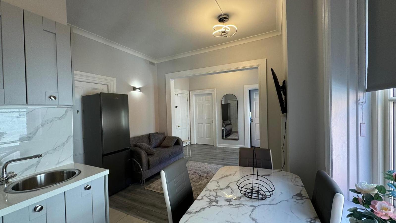Modern 2-Bedroom Apartment-Dublin City Eksteriør billede